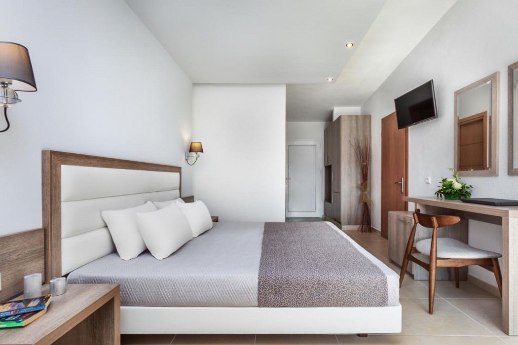 Iris Hotel 39/107