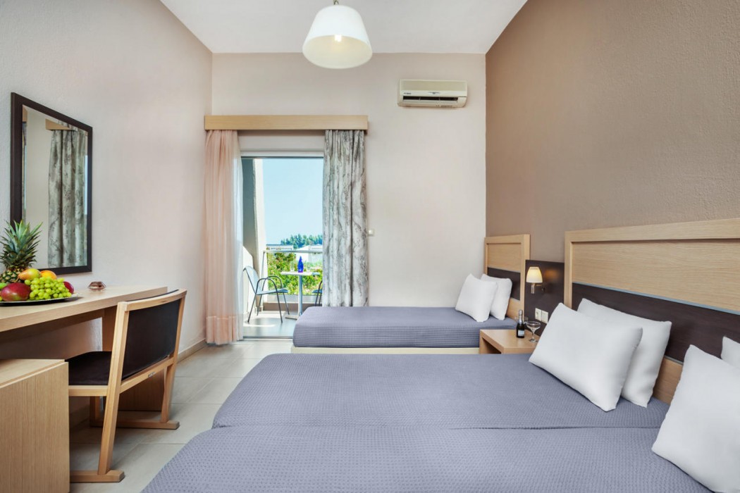 Iris Hotel 29/107