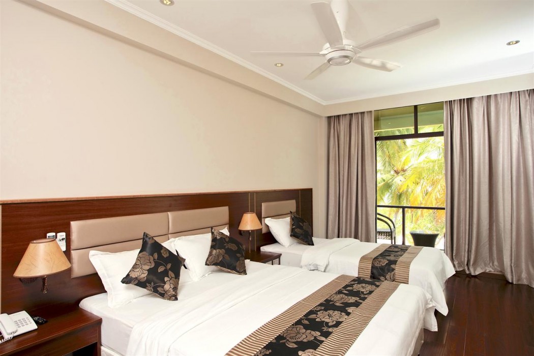 Kaani Beach Hotel 17/59