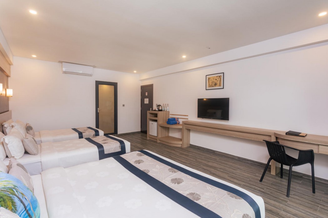 Kaani Grand Seaview 8/63