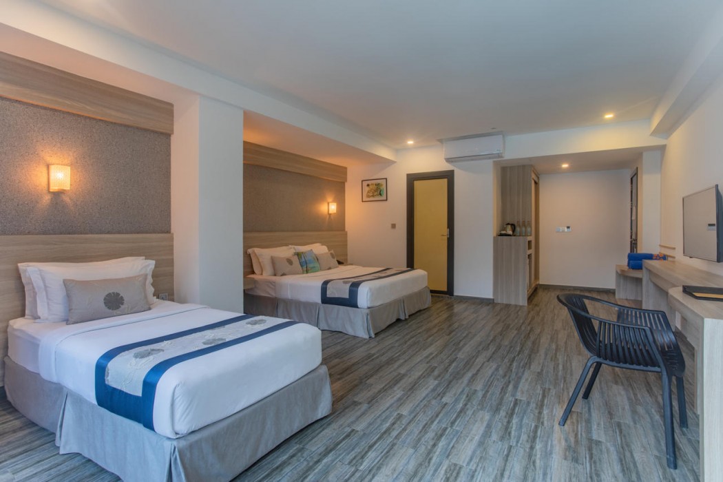 Kaani Grand Seaview 10/63