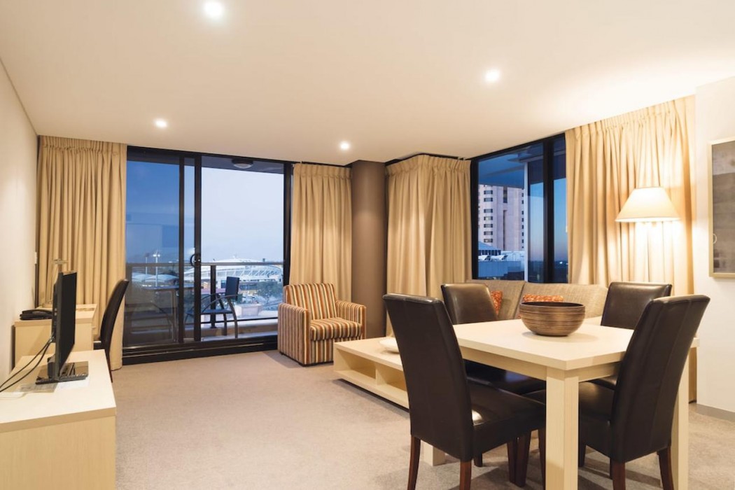 Oaks Adelaide Horizons Suites 39/70