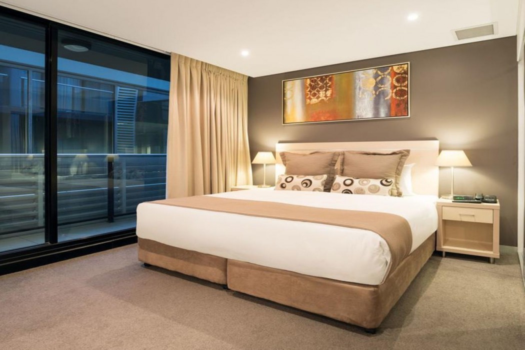 Oaks Adelaide Horizons Suites 14/70