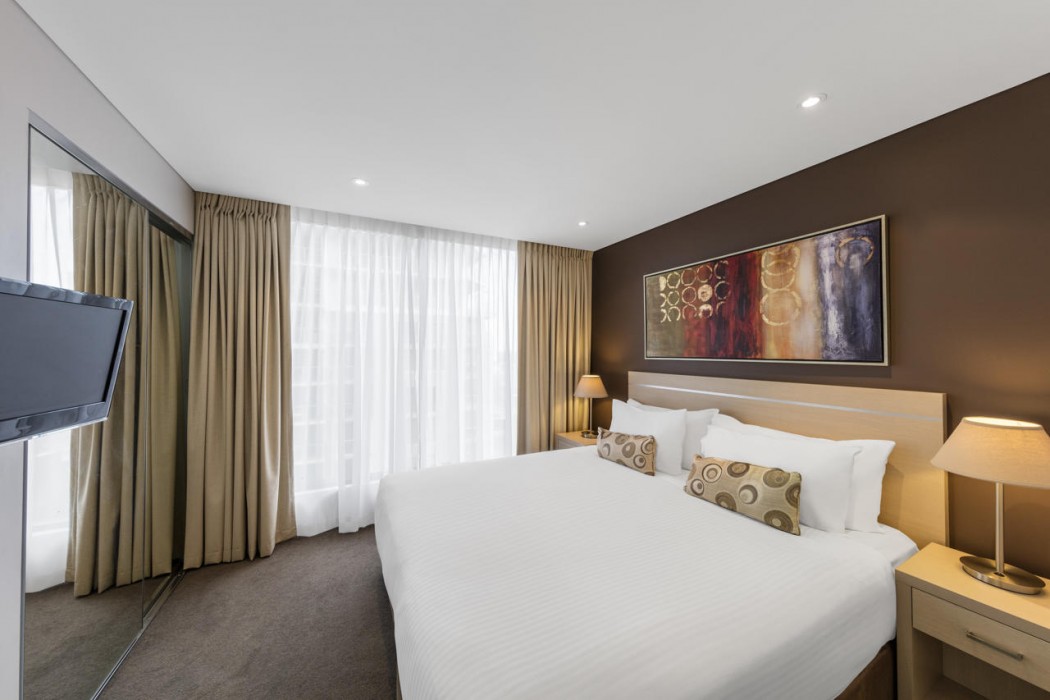Oaks Adelaide Horizons Suites 20/70