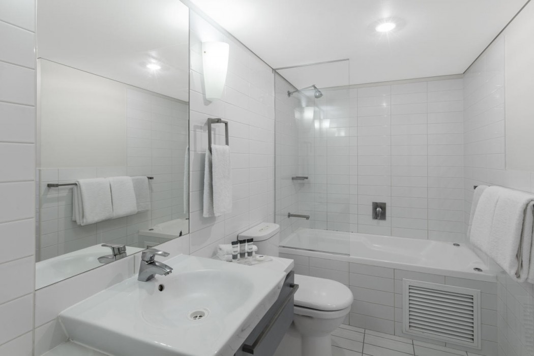 Oaks Adelaide Horizons Suites 32/70