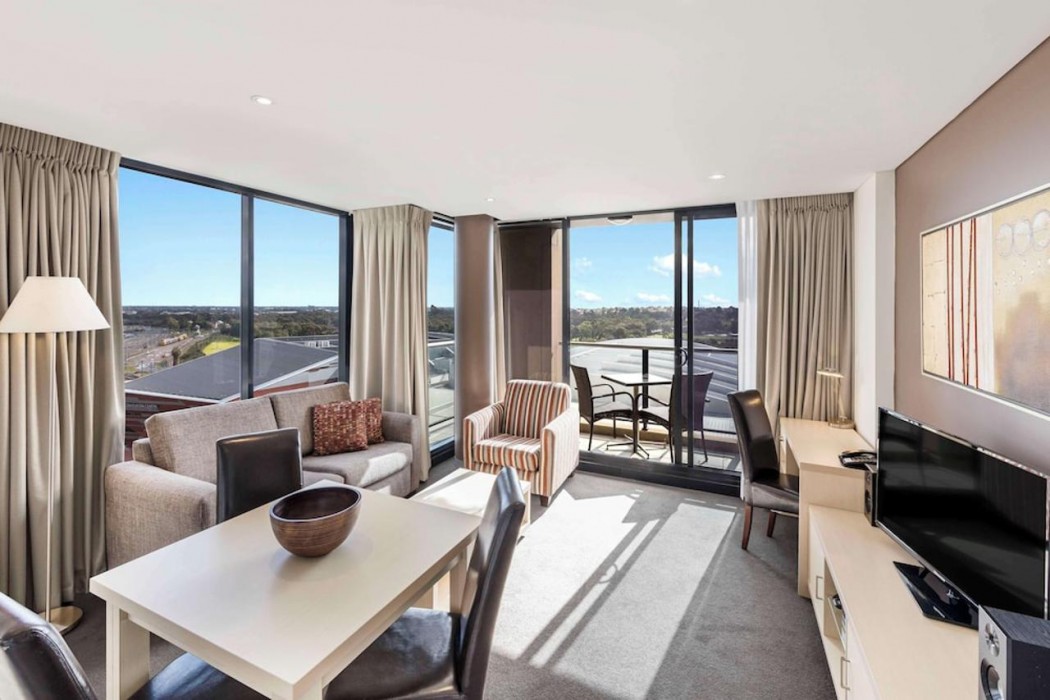 Oaks Adelaide Horizons Suites 41/70