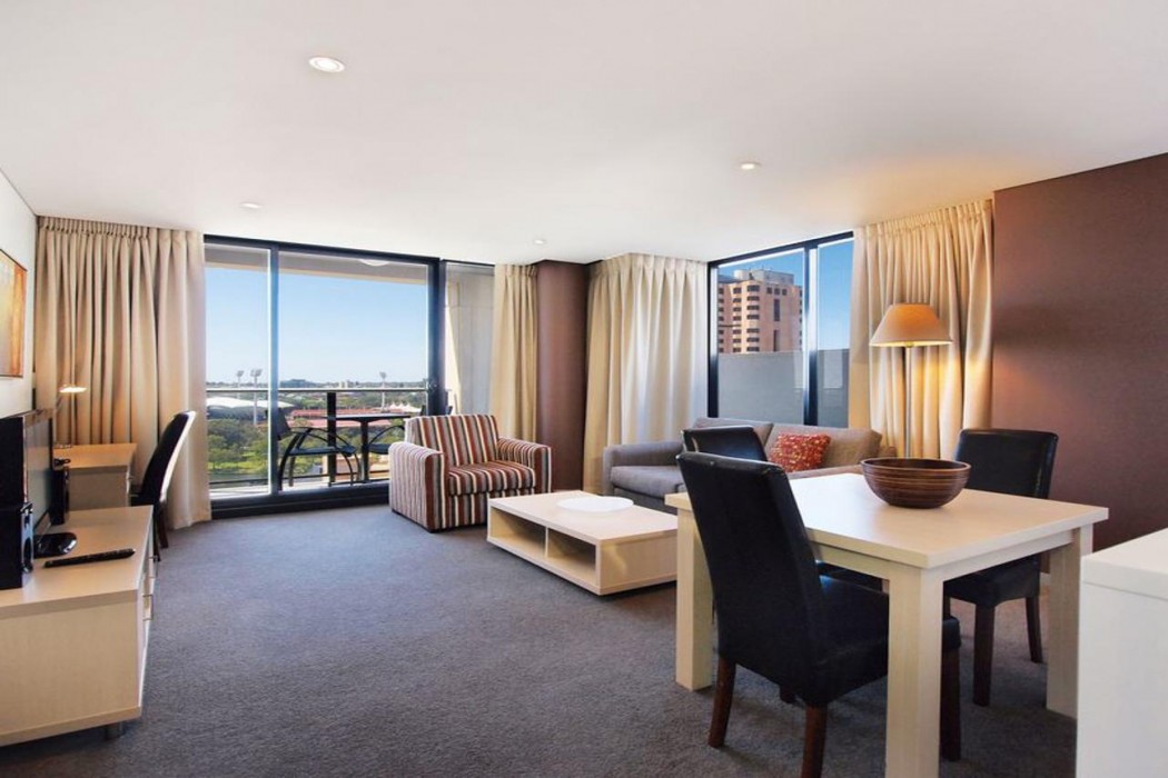 Oaks Adelaide Horizons Suites 22/70