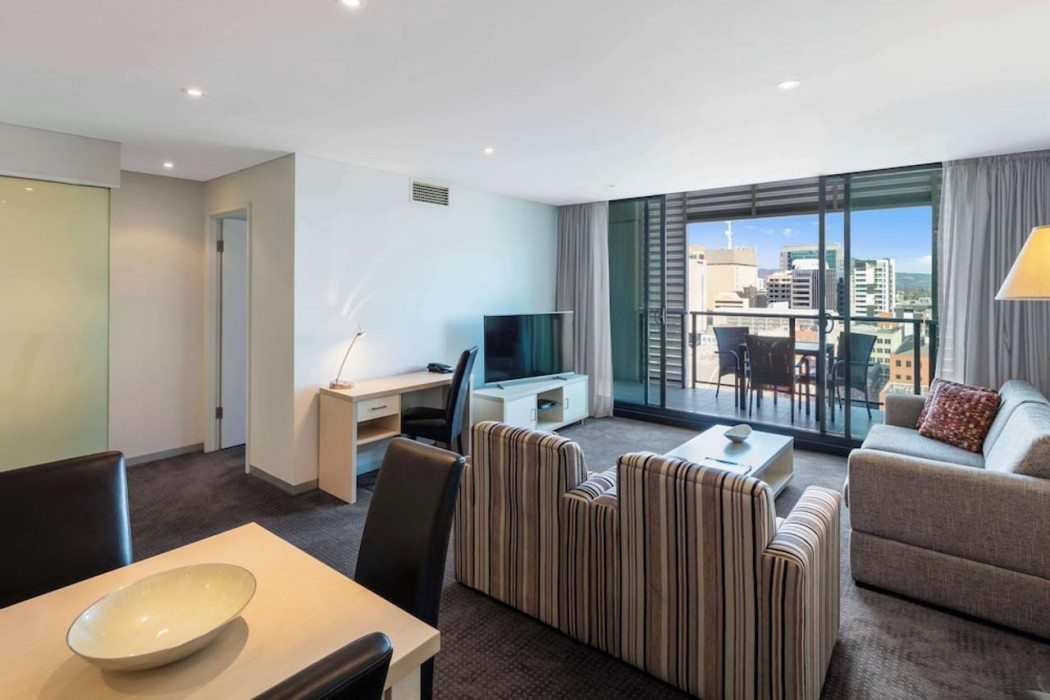 Oaks Adelaide Horizons Suites 40/70