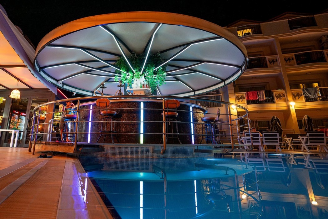Club Karakas 10/13
