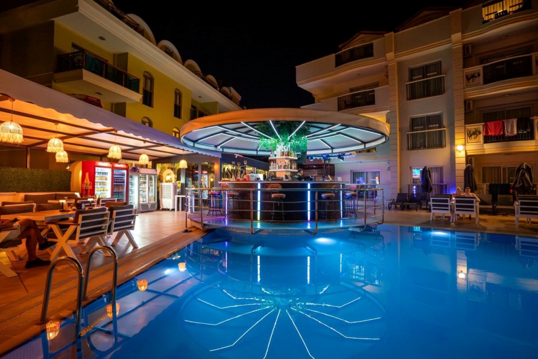 Club Karakas 9/13