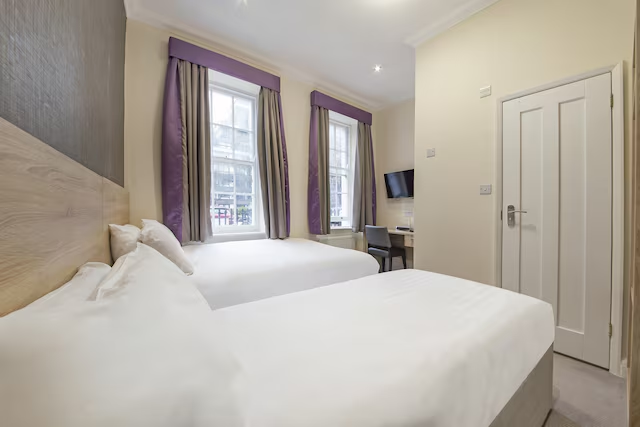 OYO 24 Sussex London Paddington 27/65