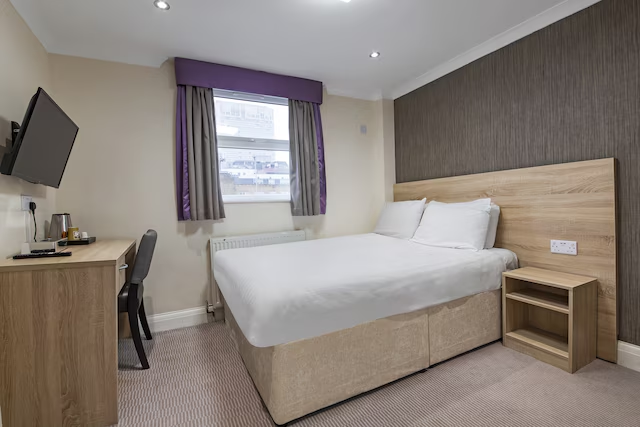 OYO 24 Sussex London Paddington 13/65