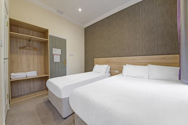 OYO 24 Sussex London Paddington 20/65
