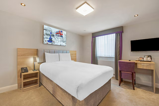 OYO Townhouse 30 Sussex Hotel, London Paddington 14/38