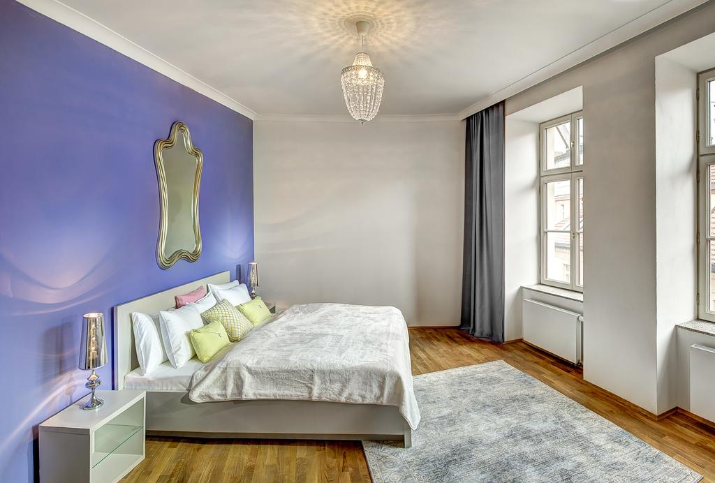 4 Arts Apartments by Adrez Living 9/52