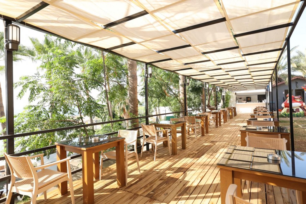 Eos Beach Hotel 25/55