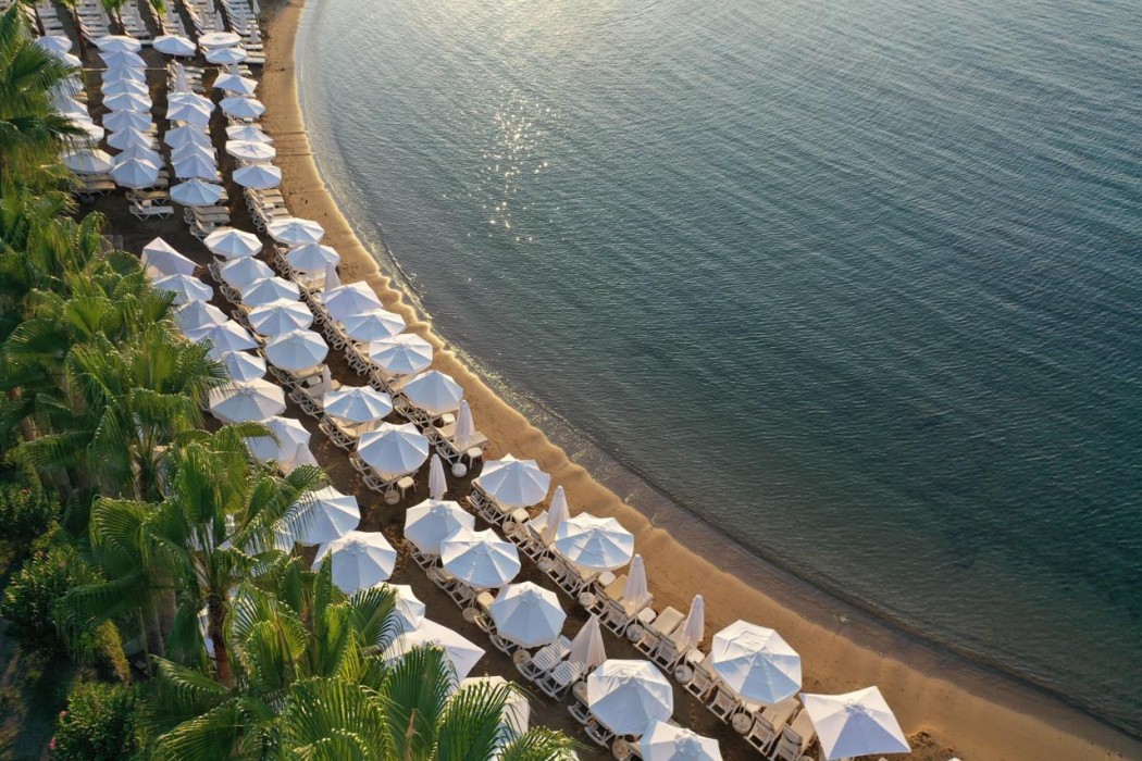 Eos Beach Hotel 6/55