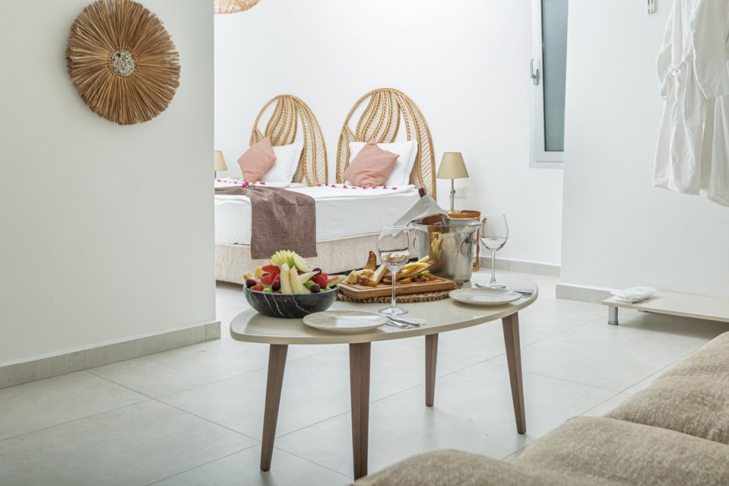 Babana Hotel 20/83