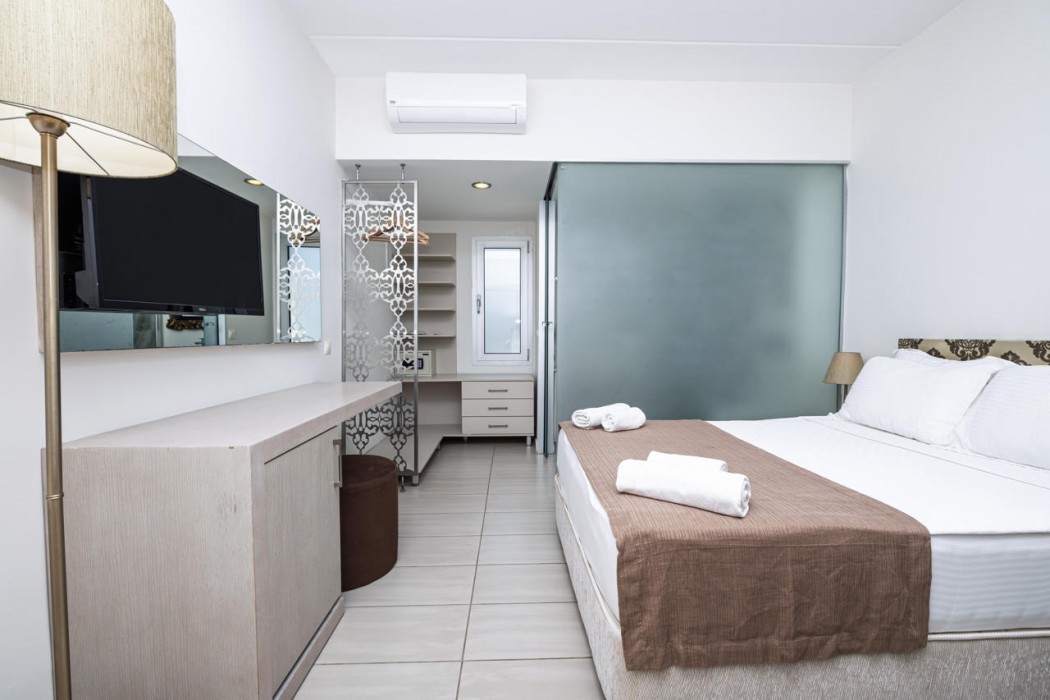 Babana Hotel 14/83