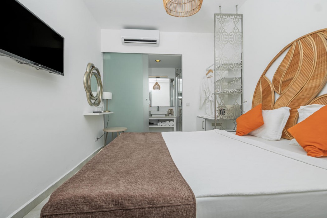Babana Hotel 26/83