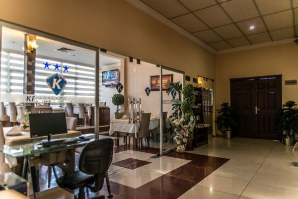 Kristal Hotel 5/8