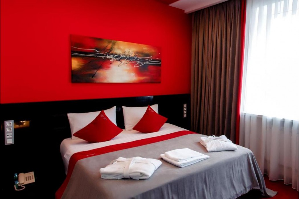 Mildom Premium Hotel 11/45