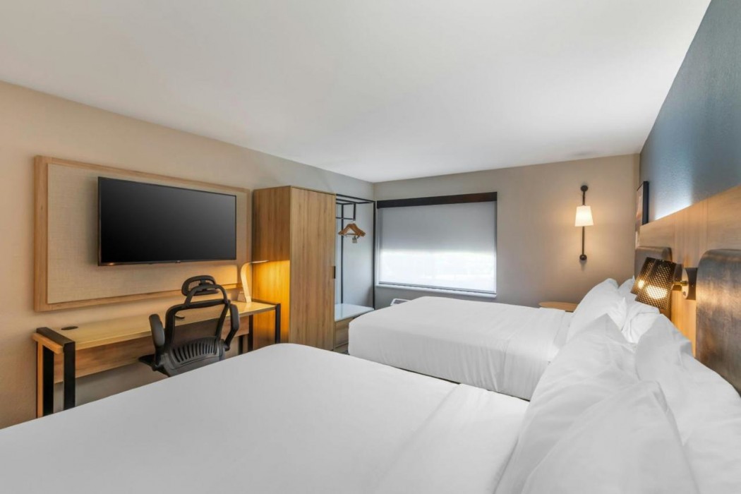 Sugarloaf Hotel & Suites Duluth 10/28