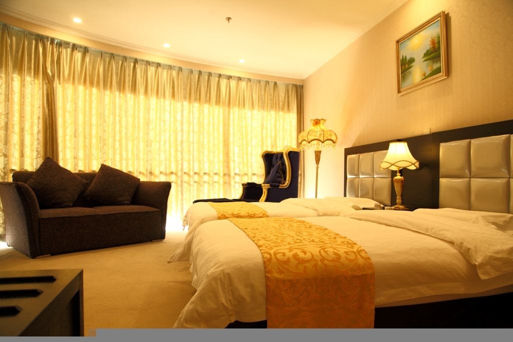 Changhao Business Hotel (Beijing South Railway Station) 6/17