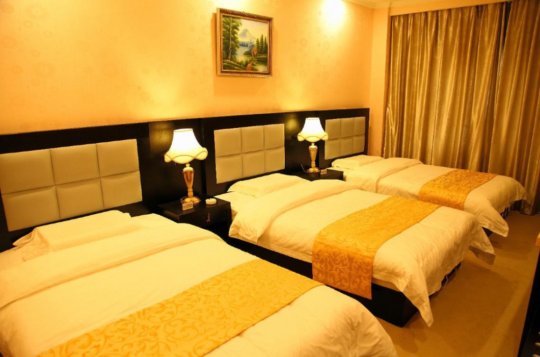 Changhao Business Hotel (Beijing South Railway Station) 13/17