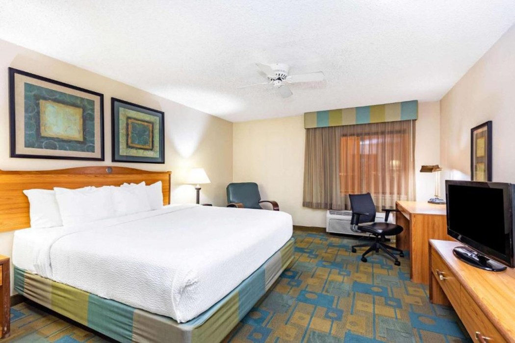 La Quinta Inn & Suites by Wyndham El Paso East 9/37