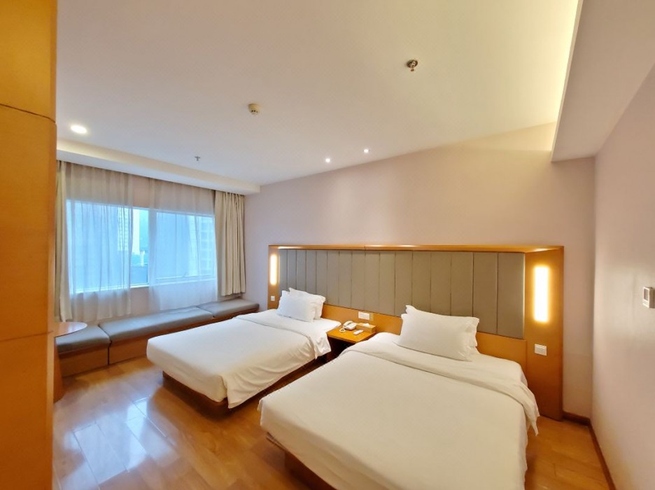 Ji Hotel (Chongqing Jiefangbei Pedestrian Street) 30/64