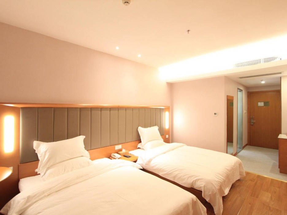 Ji Hotel (Chongqing Jiefangbei Pedestrian Street) 25/64