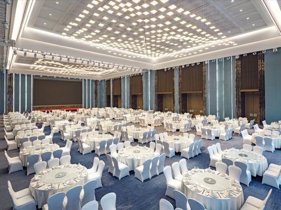 Jinling Hotel 28/65