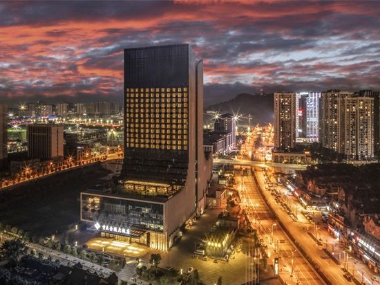 Jinling Hotel 2/65