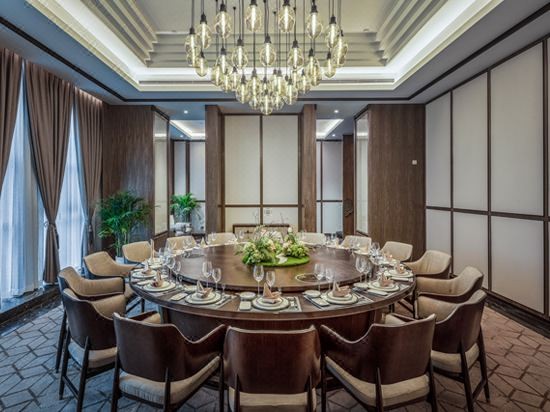 Jinling Hotel 27/65