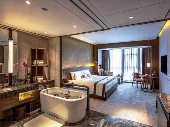 Jinling Hotel 12/65