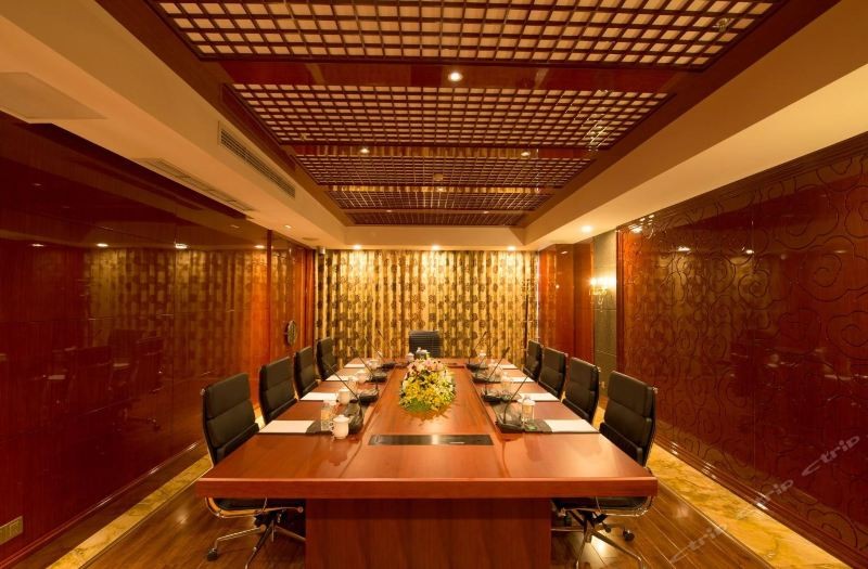 Chongqing Huachen International Hotel 38/55