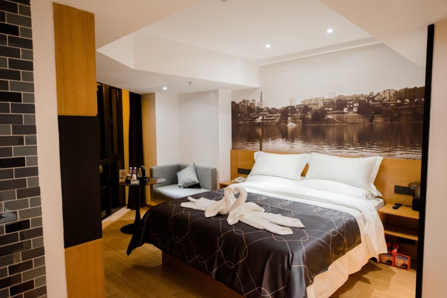 Chonpines Hotel (Chongqing Jiefangbei Hongyadong) 60/73