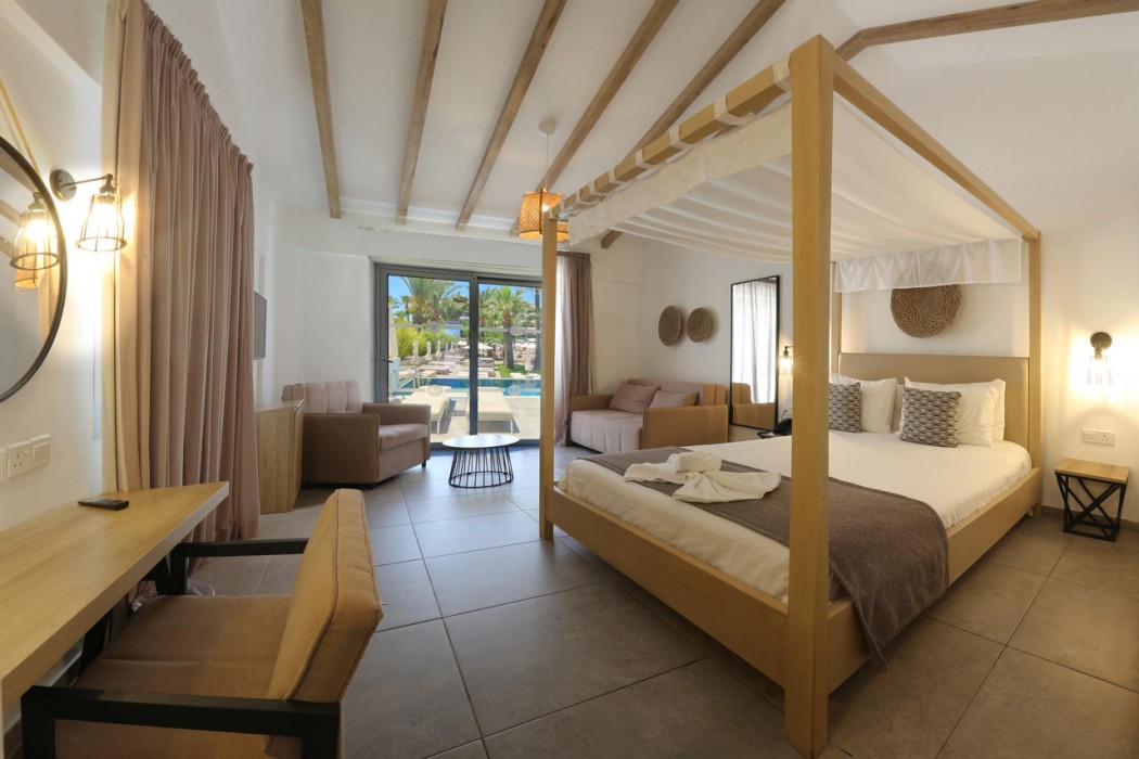 Bohemian Gardens Hotel 8/38