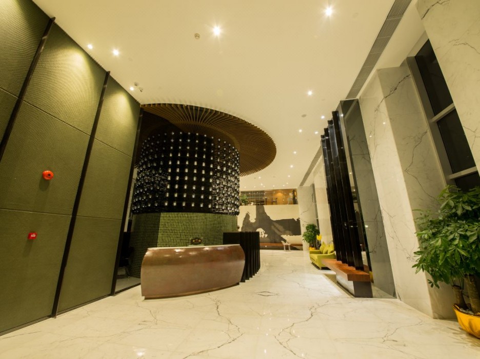 Starry Four Sea Hotel 15/70
