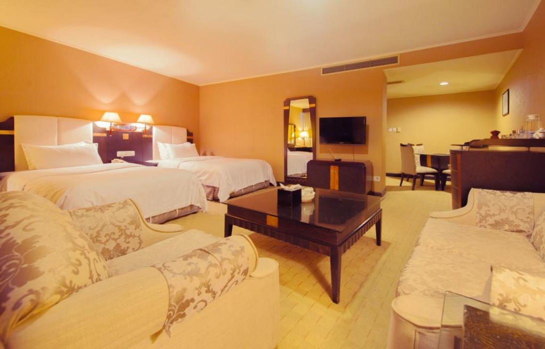 SSAW Boutique Hotel (Jiefangbei Hongya Cave Branch) 35/79