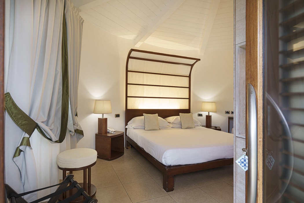 La Plage Resort 23/99