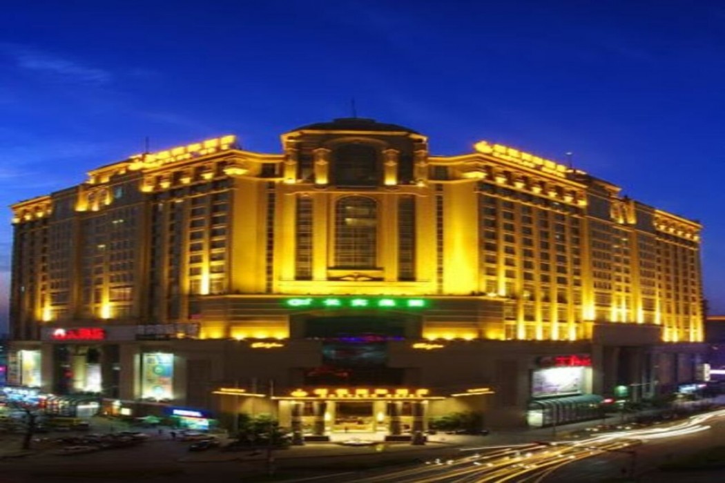 Babylon Hotel 28/53