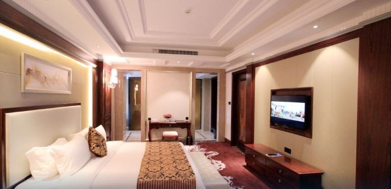 Chateau Star Sea Hotel 12/44