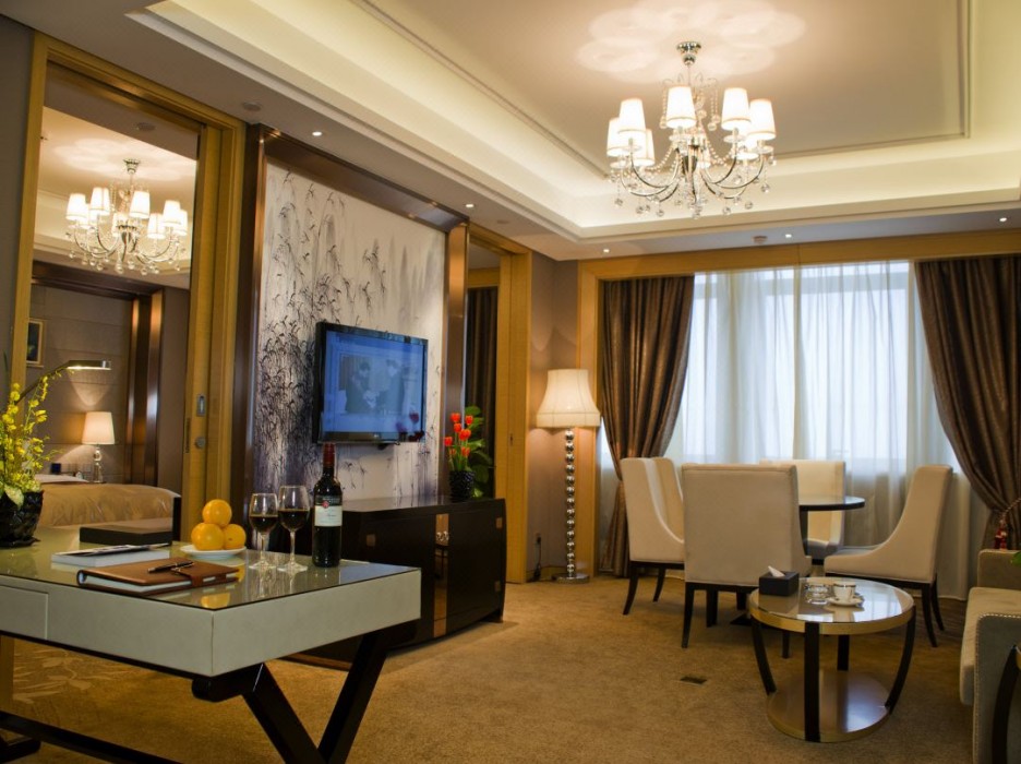 Firth Jinling Grand Hotel 19/75