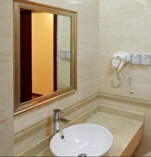 Zhu Yuan Hotel 19/24
