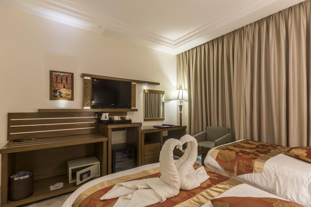 Petra Moon Hotel 11/58