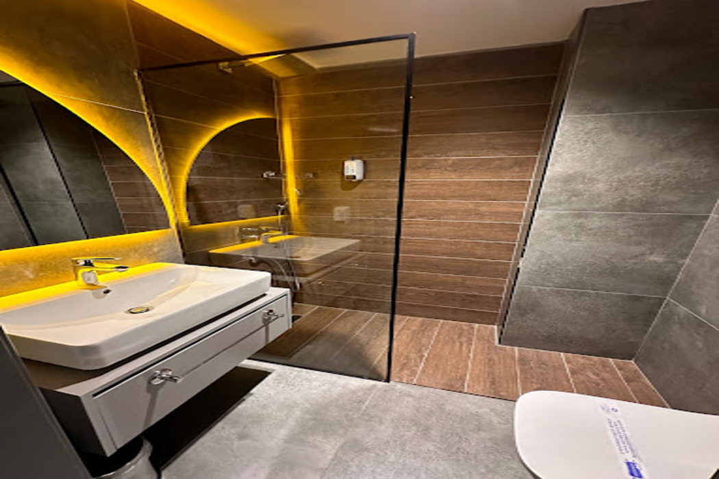 Room at Uzunkum Otel, TRABZON