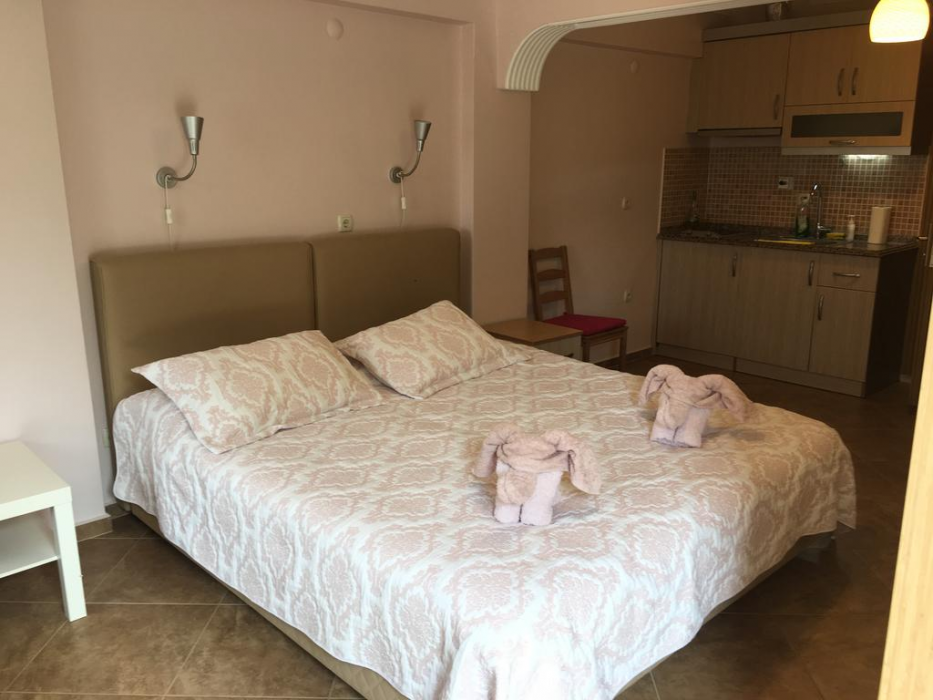 Natureland Efes Pension 12/56