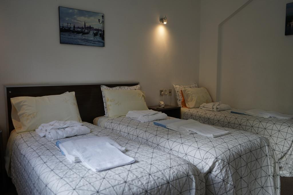 Hotel Argentina 8/59